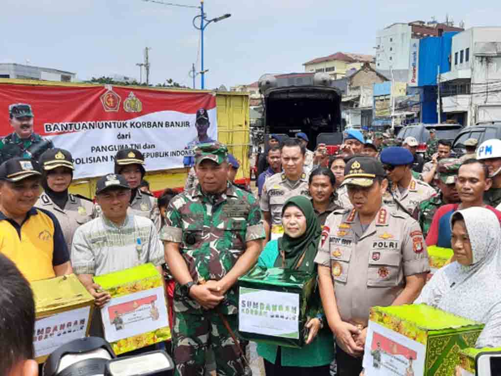 Bantuan korban banjir