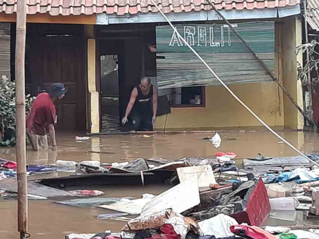 Banjir Pengadegan