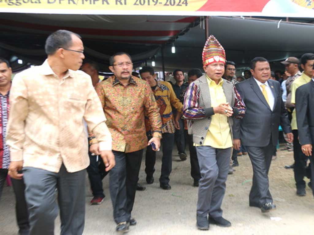 Zainudin Aamali dan Dosmar