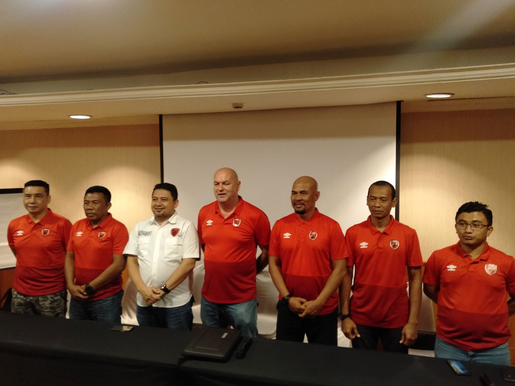 Tim pelatih PSM