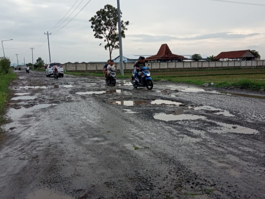 Jalan Lingkar Rembang
