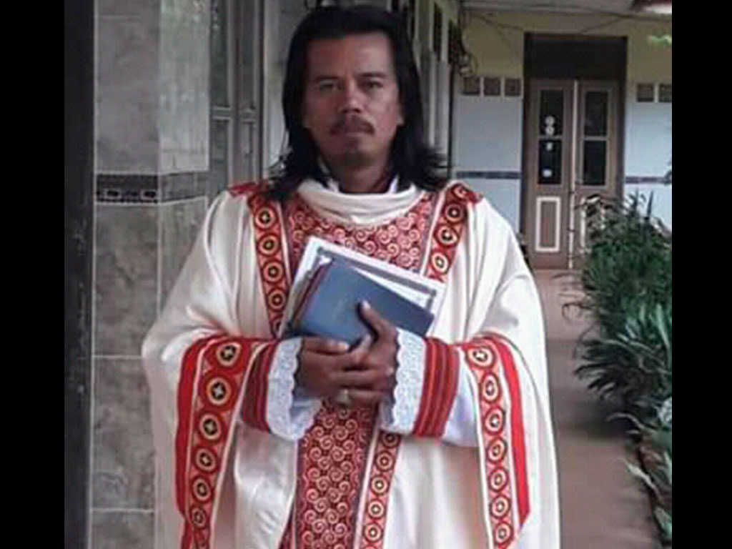 Pastor Yans Sulo panganna