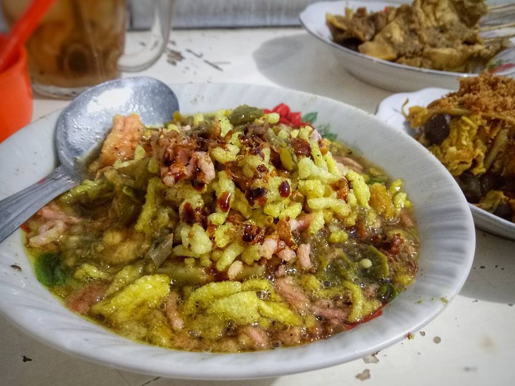 Lontong Dekem