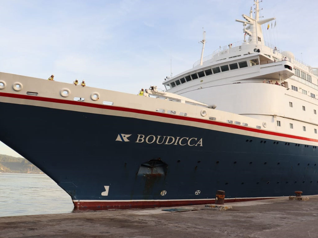 Kapal Pesiar MV Boudicca