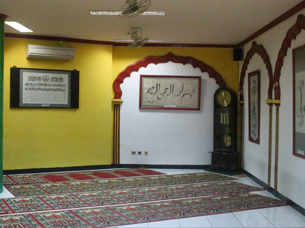 Masjid Lautze