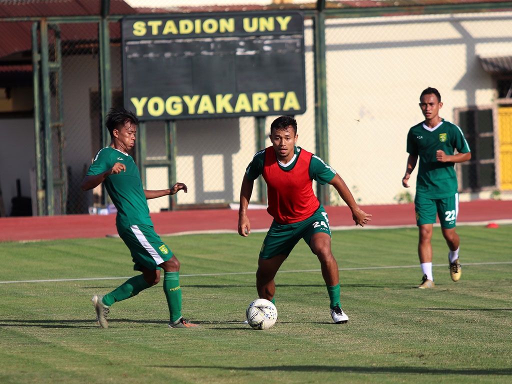 Persebaya latihan