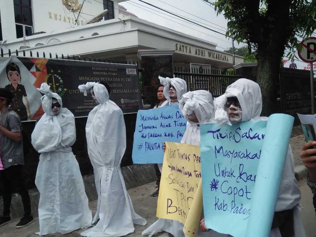 Pocong di Medan