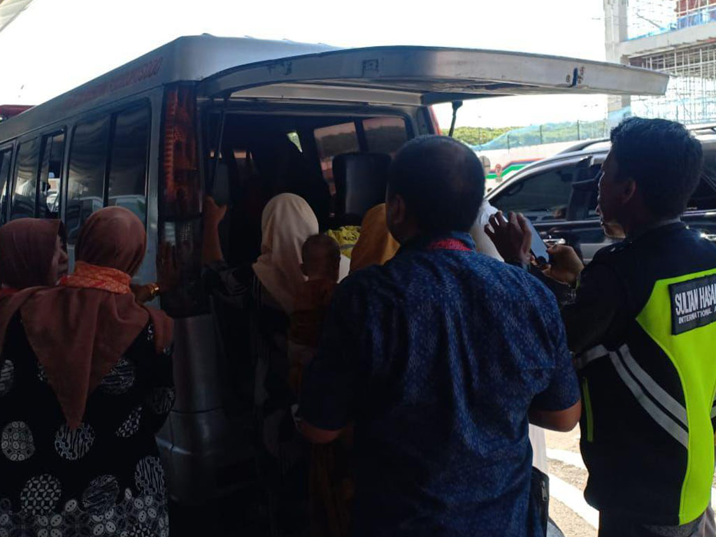 Jemaah Meninggal di Bandara Makassar