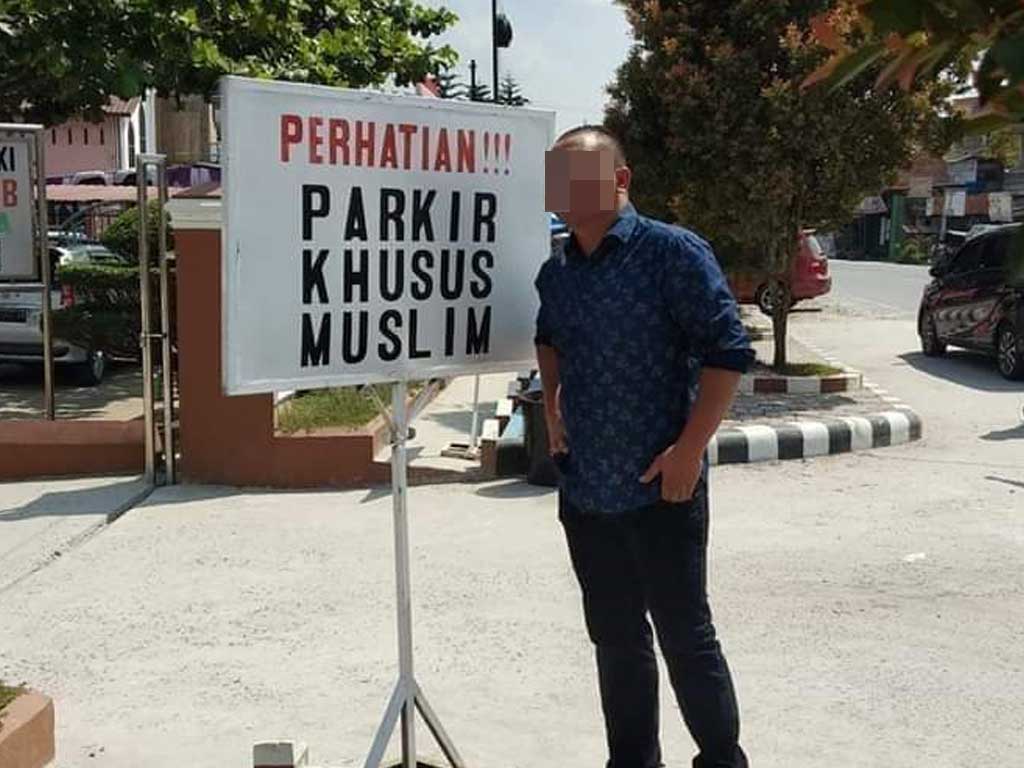 Parkir Khusus Muslim