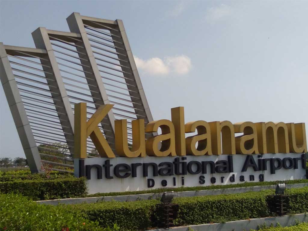 Bandara KNIA