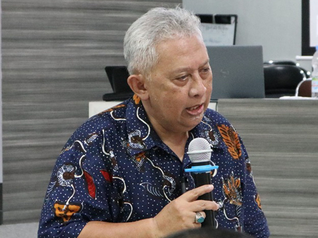 Prof. Seno Pradopo