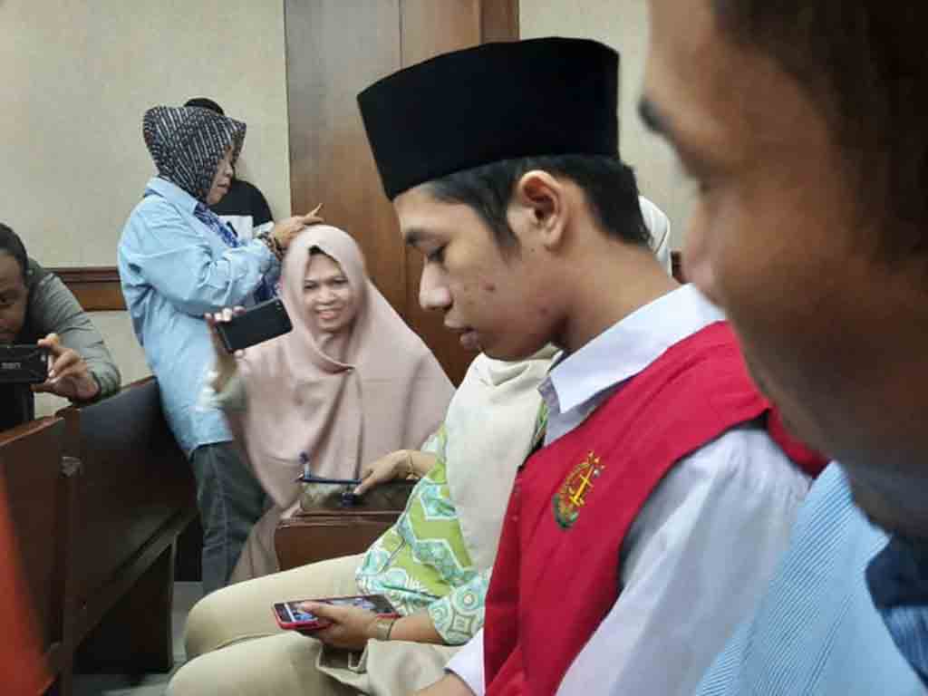 Sidang Vonis Lutfi