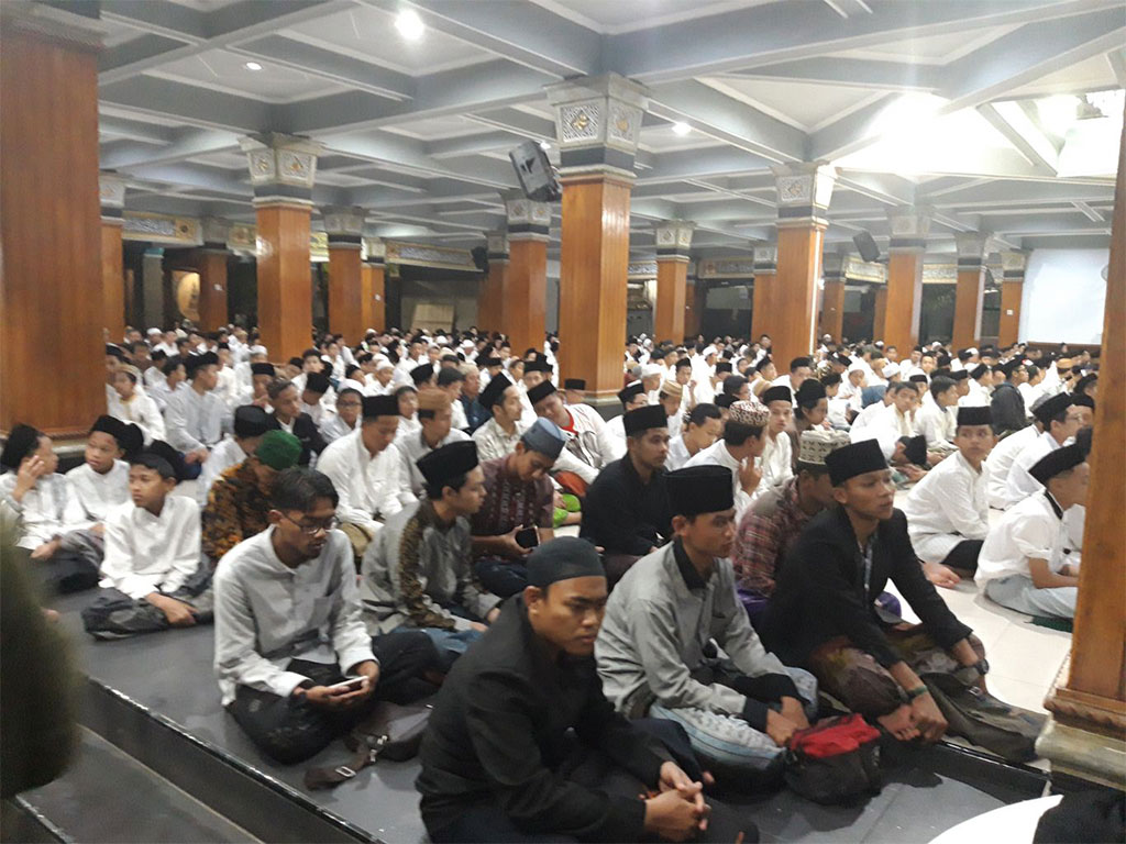 Gus Sholah Wafat