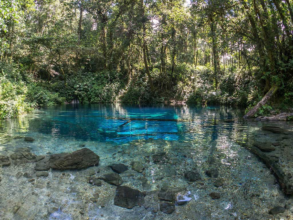 Legenda Danau Kaco