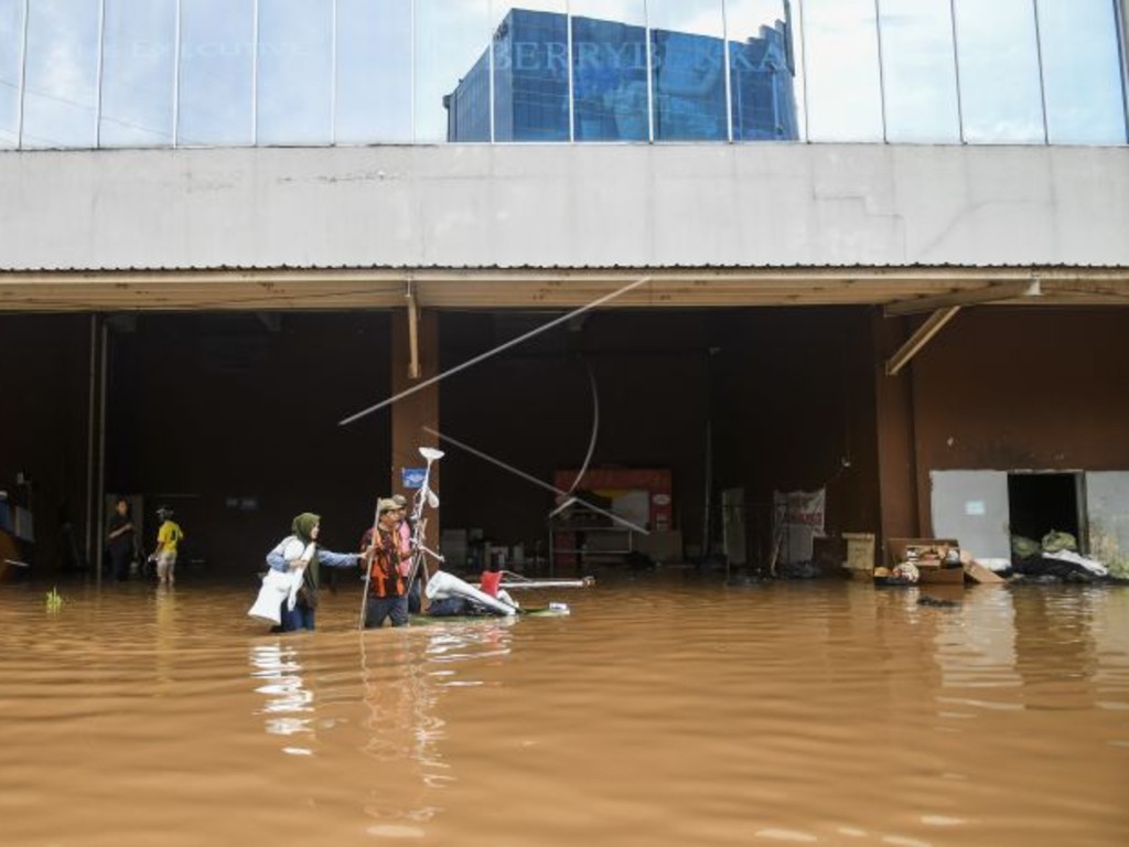 Mal Cipinang Banjir