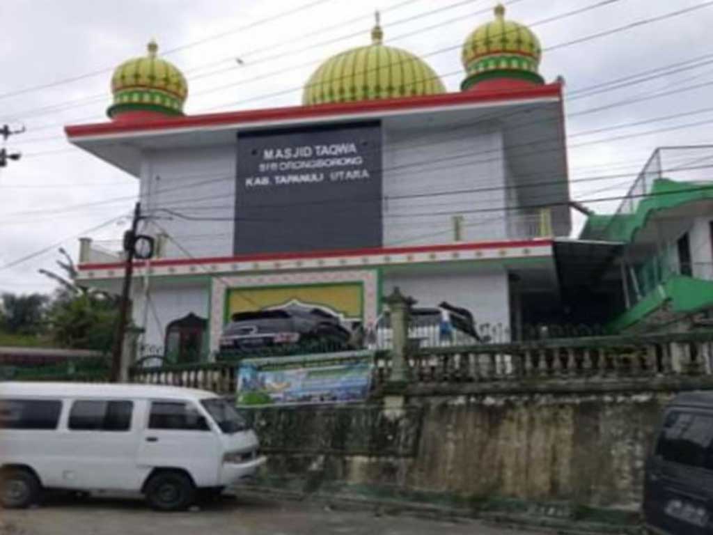 Masjid di Taput