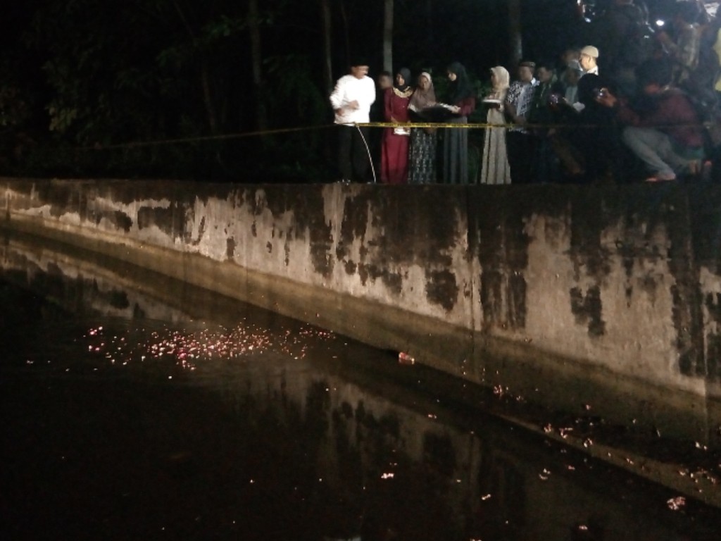 tabur bunga underpass kulur Kulon Progo