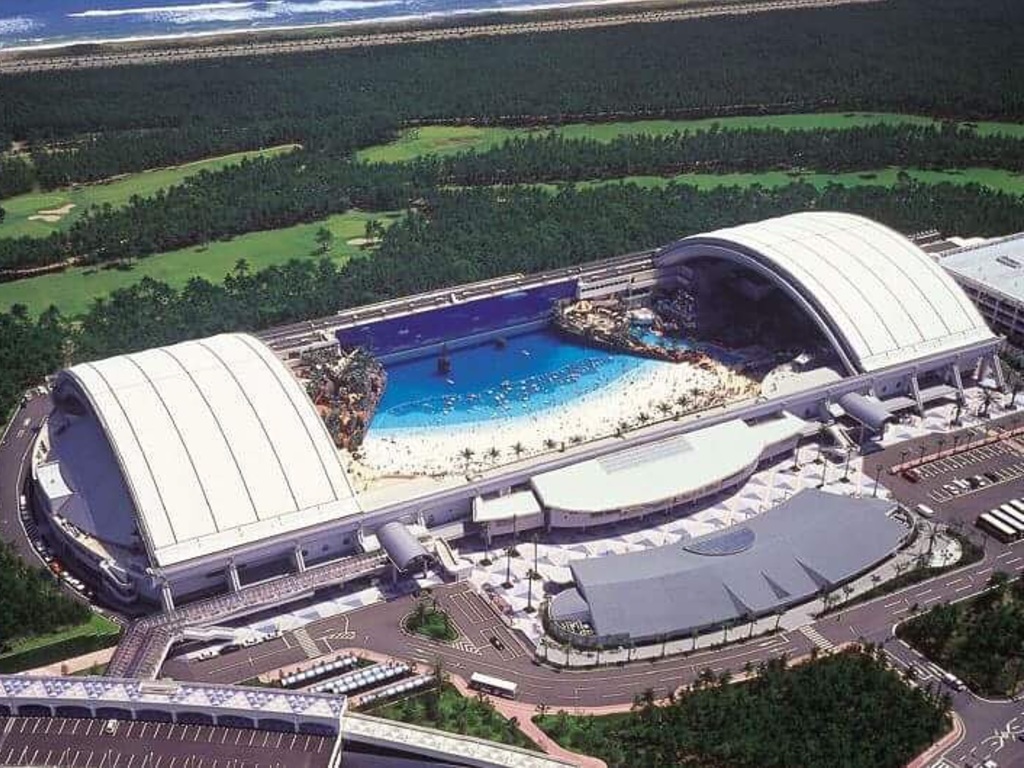 Ocean Dome, Miyazaki, Jepang