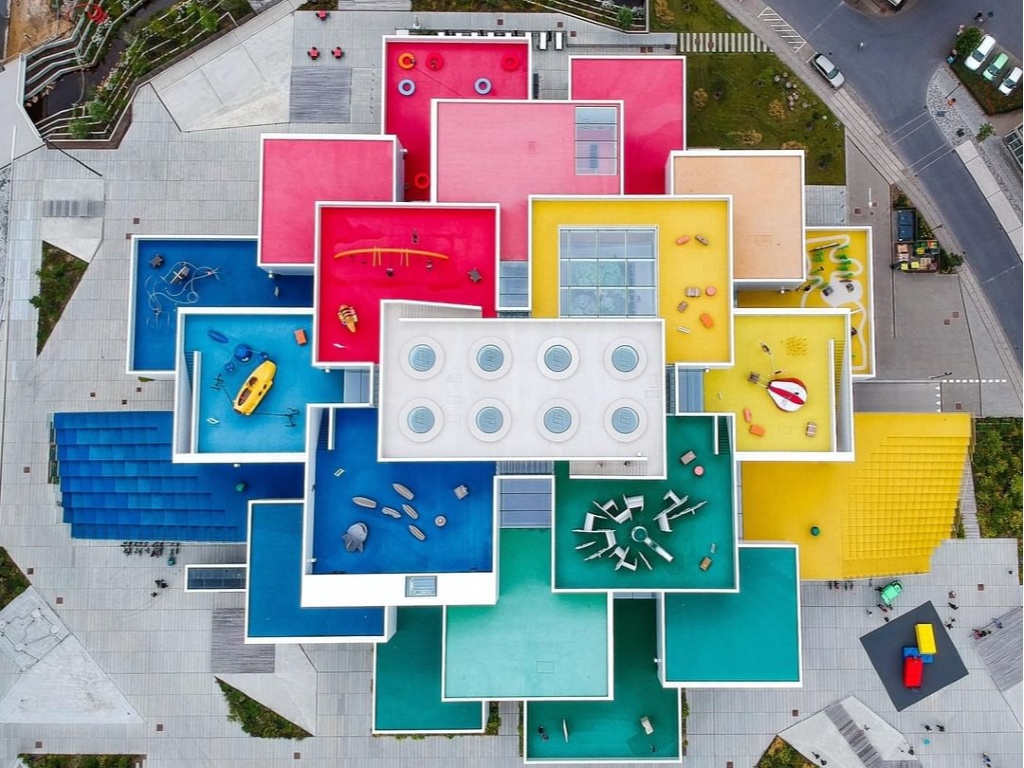 Lego House