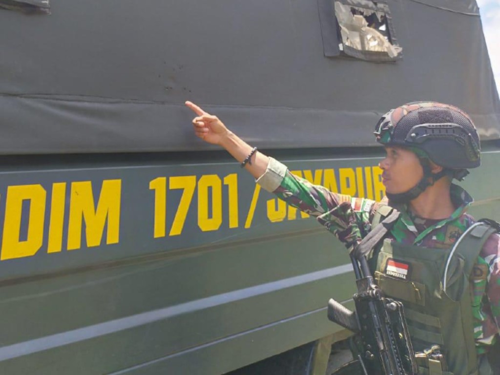 Penembakan Mobil TNI