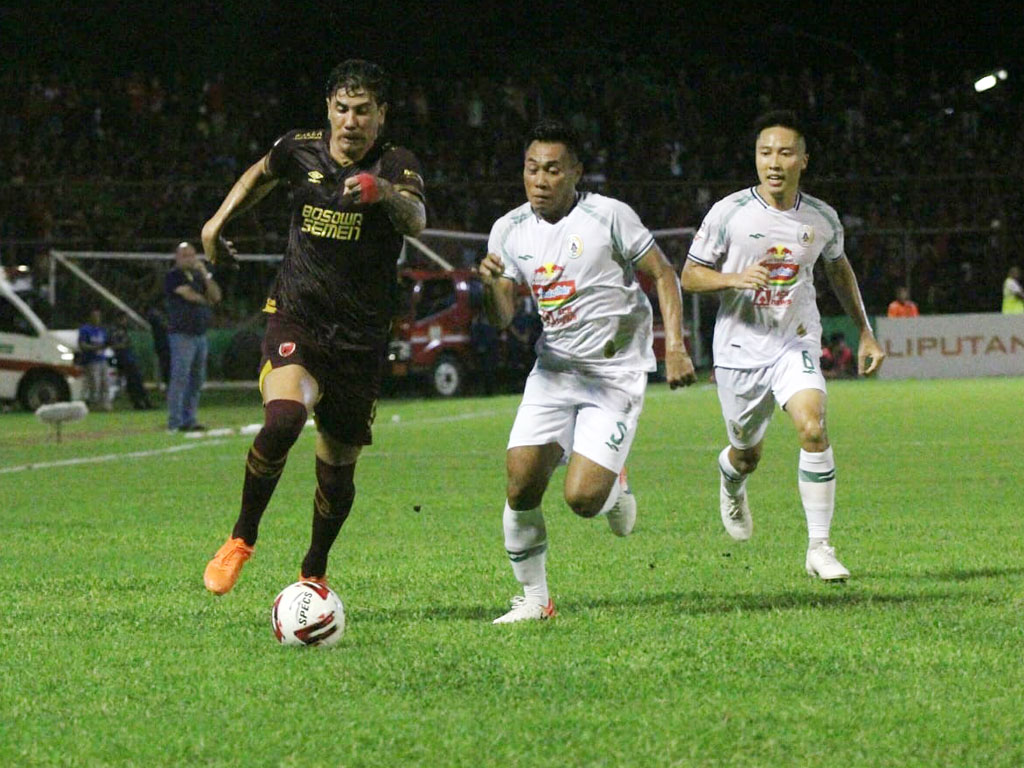 PSM Makassar vs PSS Sleman