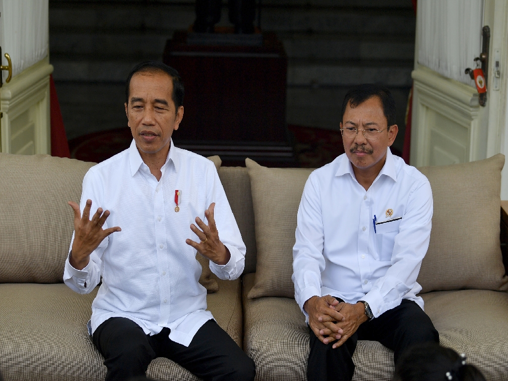 Jokowi dan Menkes Terawan Agus Putranto