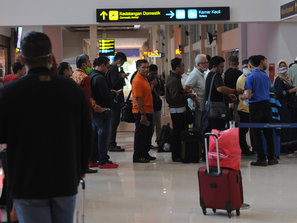 Bandara Adi Soemarno