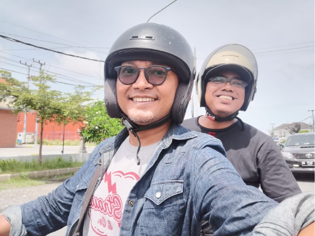 Guntur Romli dan Muannas Alaidid