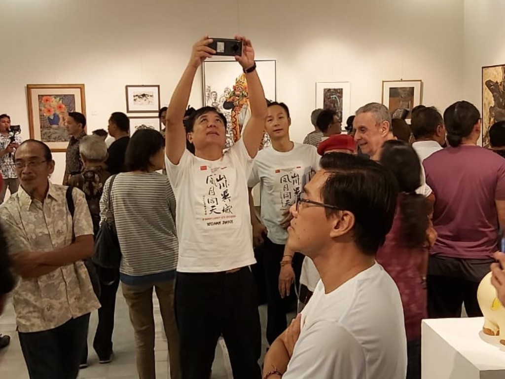 pemaran seni di Bali sarat solidaritas Wuhan