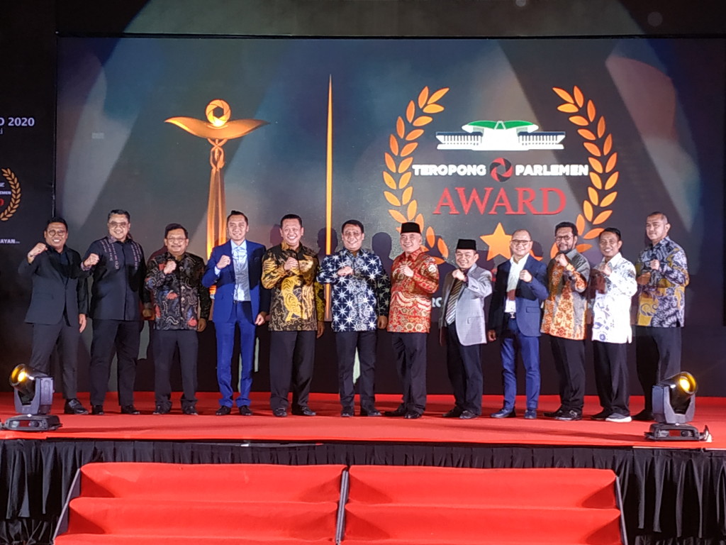 Teropong Parlemen Award