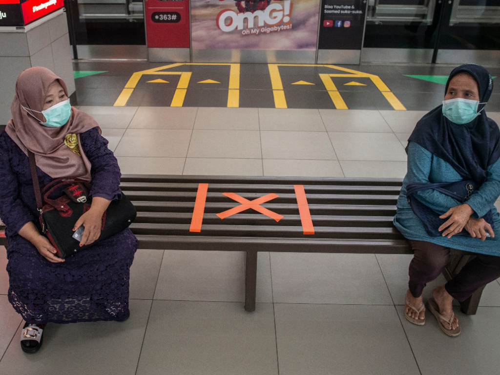 Social Distancing di MRT