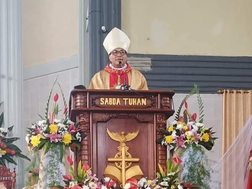 Uskup Ruteng Flores NTT