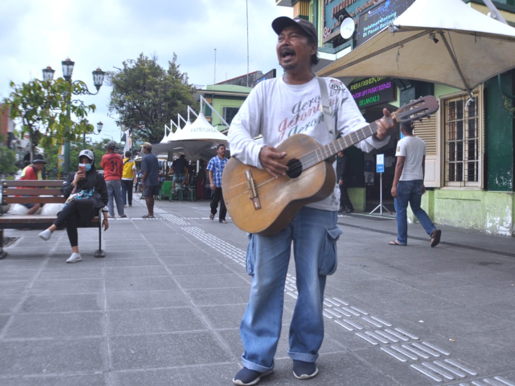 pengamen malioboro yogyakarta