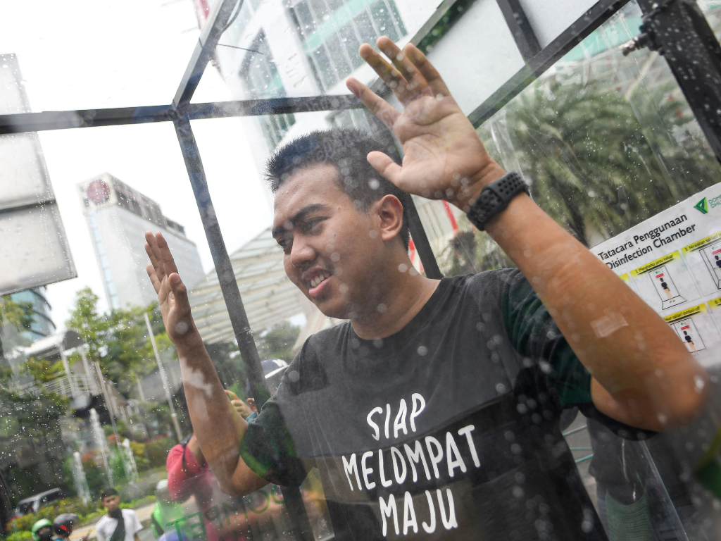 Bilik Disinfektan di Jakarta