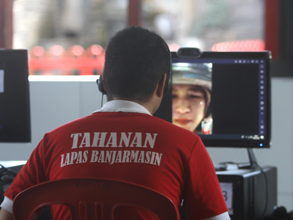Tahanan Video Call