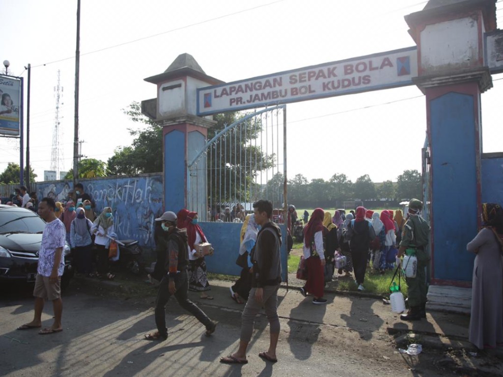 Pelepasan santri