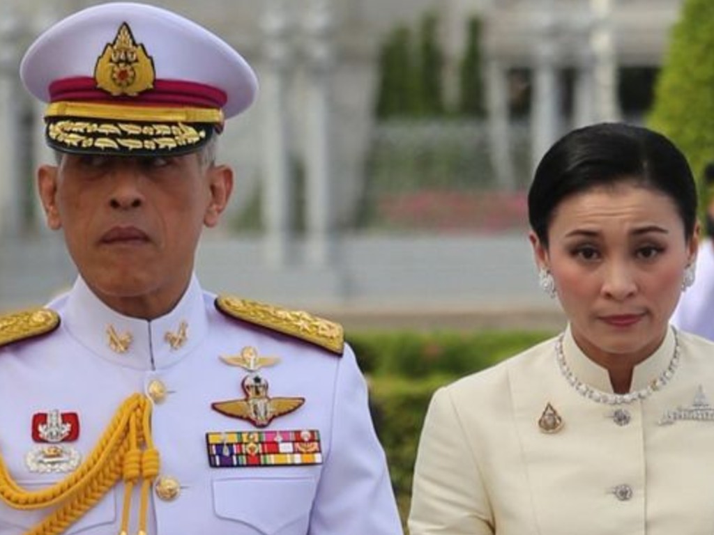 Raja Thailand Maha Vajiralongkorn dan Ratu Suthida Vajiralongkorn Na Ayutthaya
