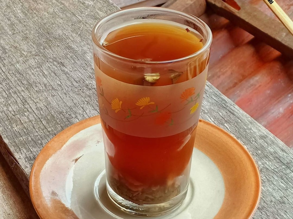 Wedang Teh Jahe Rempah