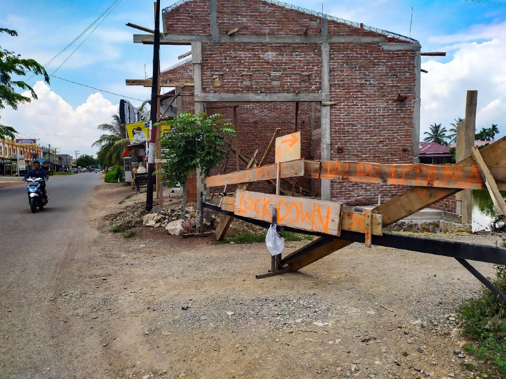 Penutupan Jalan di Aceh