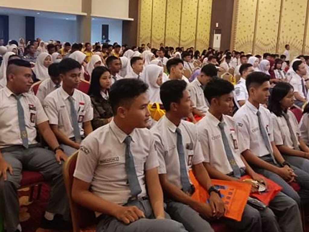 Ilustrasi pelajar SMA atau SMK