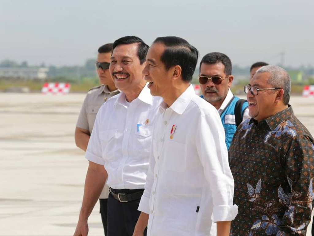 Luhut Jokowi