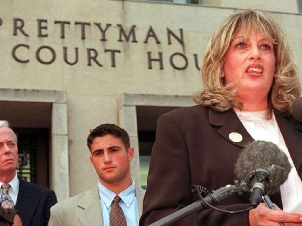 Mantan pegawai Pentagon, Linda Tripp