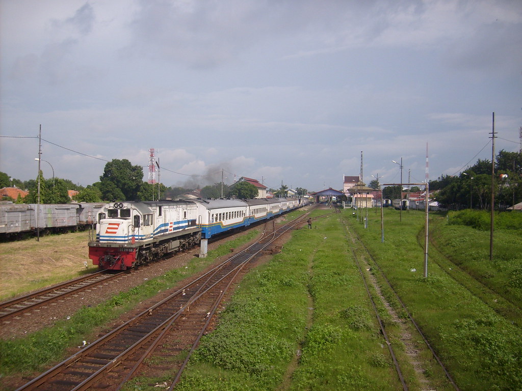 kereta galleri Kereta Api Semarang Purwokerto Terbaru