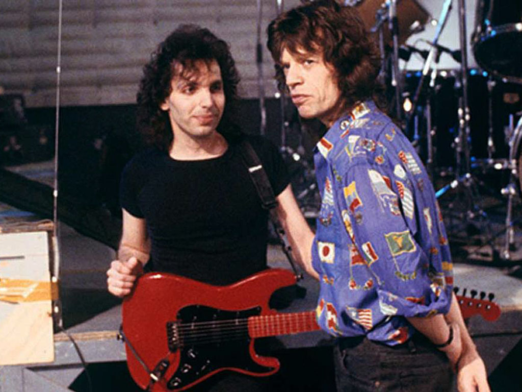 Mick Jagger dan Joe Satriani