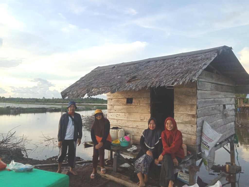 Cerita Dwi dan Tria