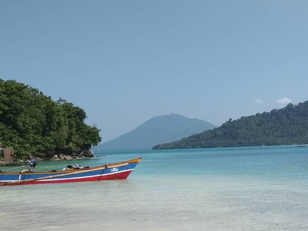 Pulau Sebuku Besar