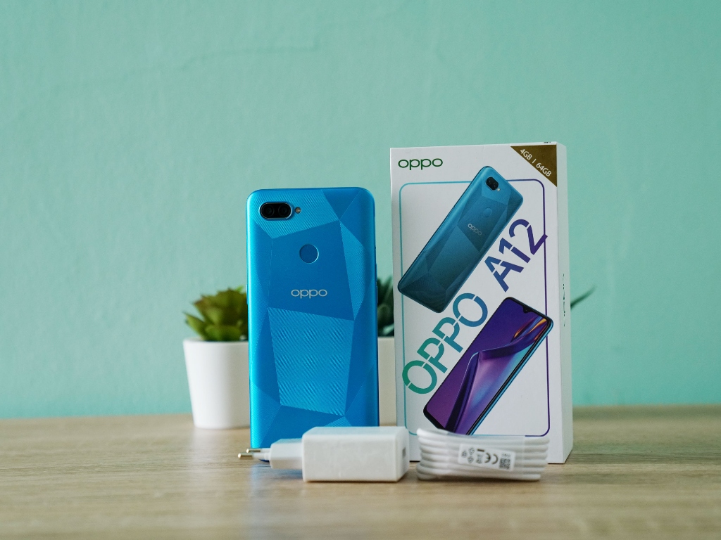 Oppo A12