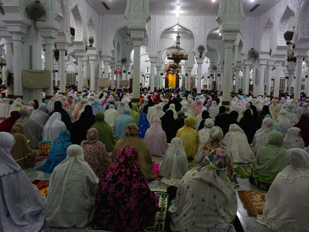 Tarawih Pertama di Aceh