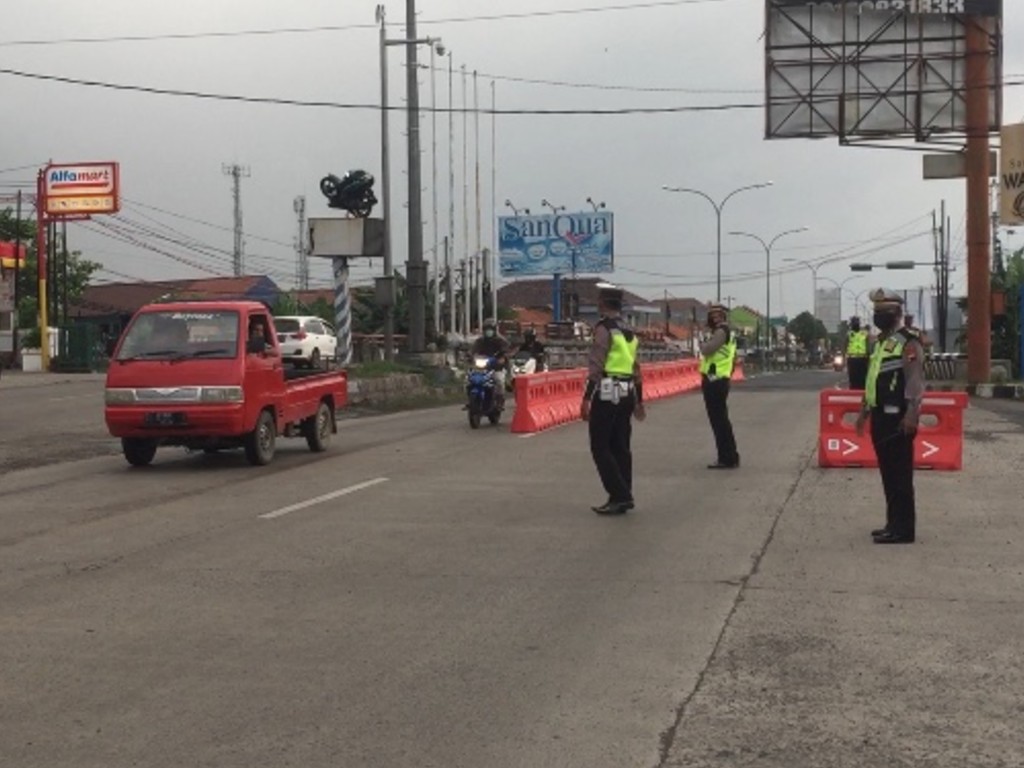 Penyekatan polisi