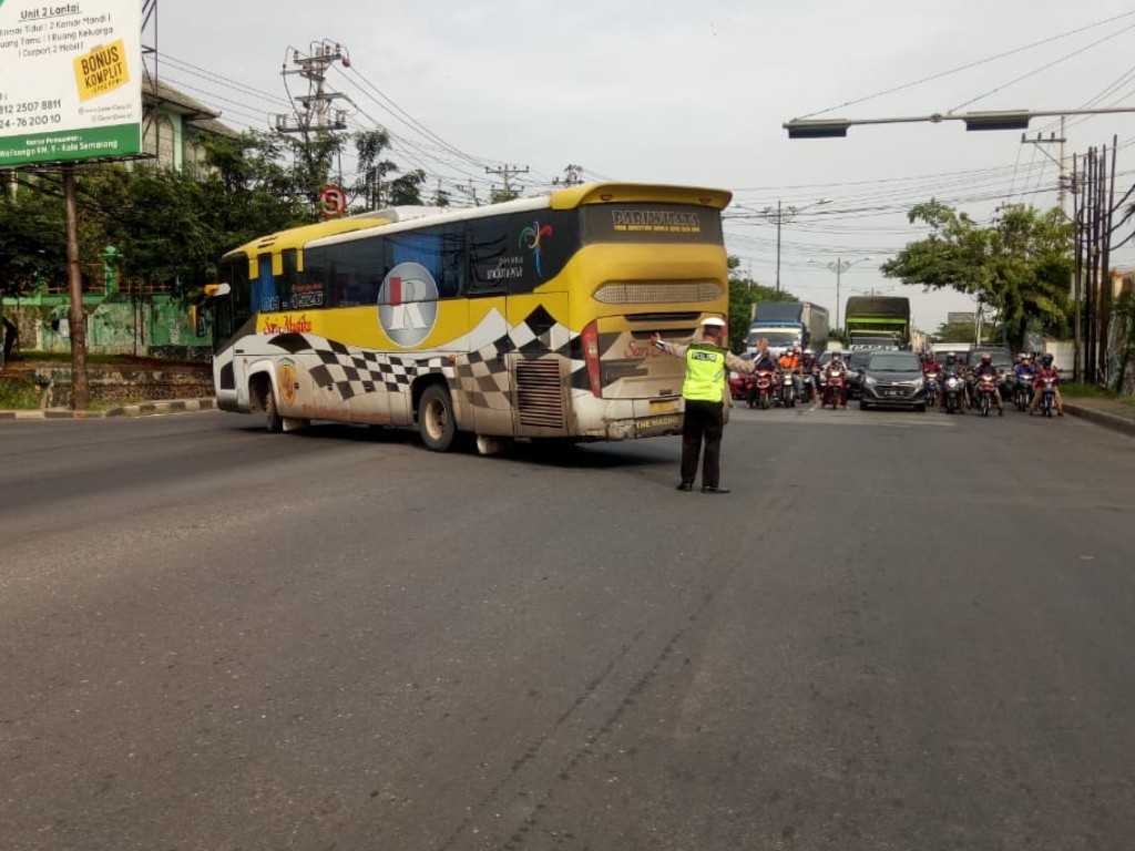 Semarang halau pemudik